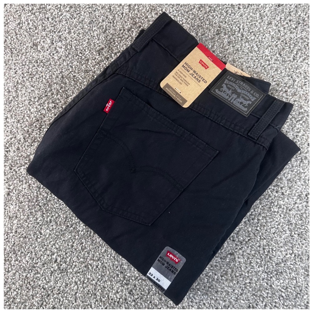 Levis High Waisted Mom Jeans Womens 33x30 Black Tapered Leg Cotton Casual NWT